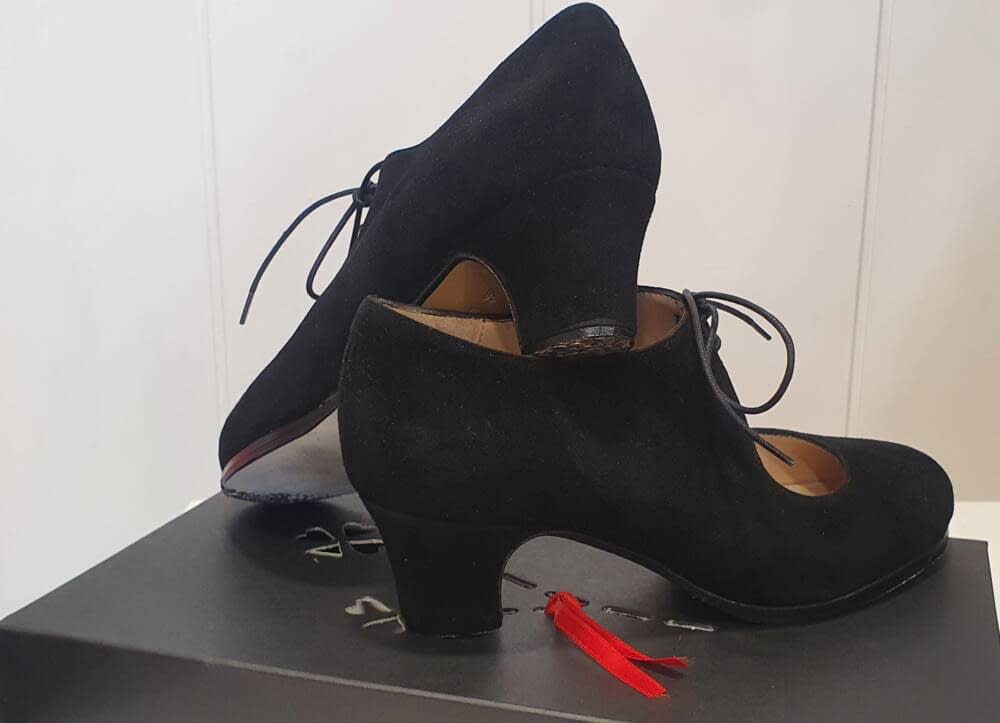 Qué tipos de zapatos de flamenco existen?